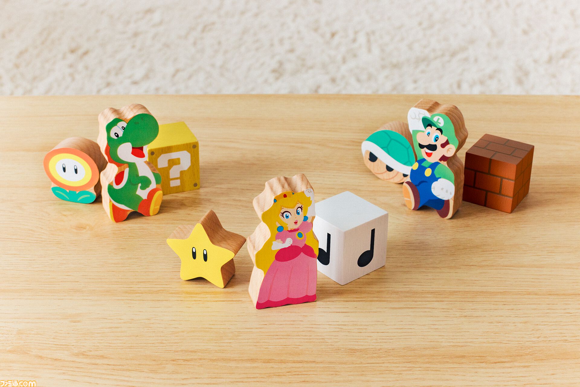 『マイマリオ』ヨッシーの新作アイテム登場。子ども向け無料アプリ、おしゃべりぬいぐるみ、amiibo対応つみきなどが11月18日より展開
