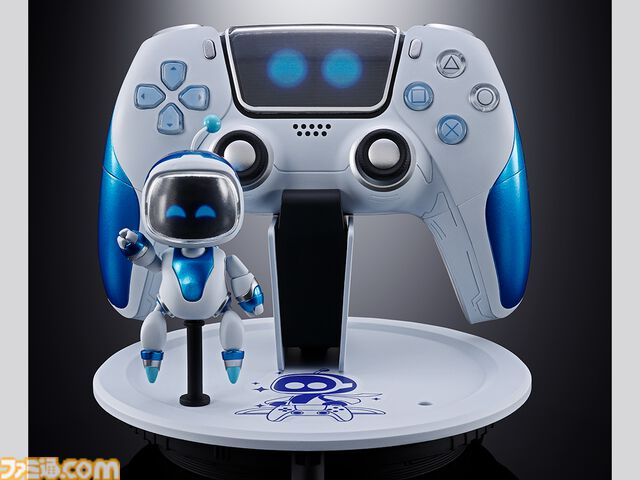 『アストロボット』“超合金 アストロボット＆デュアルスピーダー”予約開始。段階的な変形ギミック、LED発光ギミックを搭載し、充電スタンドを模したスタンドパーツも付属