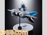 『アストロボット』“超合金 アストロボット＆デュアルスピーダー”予約開始。段階的な変形ギミック、LED発光ギミックを搭載し、充電スタンドを模したスタンドパーツも付属