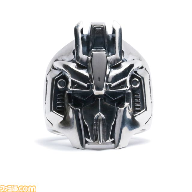 Zガンダム＆百式のアクセサリーコレクションが登場。頭部を再現した指輪や、ぶら下がる百式のネックレスがラインアップ