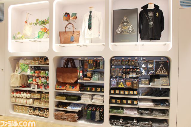 Nintendo FUKUOKAがオープン。見ているだけでも楽しい店内の様子を写真たっぷりでリポート。ここでしか買えない限定商品や新商品も登場