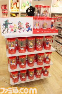 Nintendo FUKUOKAがオープン。見ているだけでも楽しい店内の様子を写真たっぷりでリポート。ここでしか買えない限定商品や新商品も登場