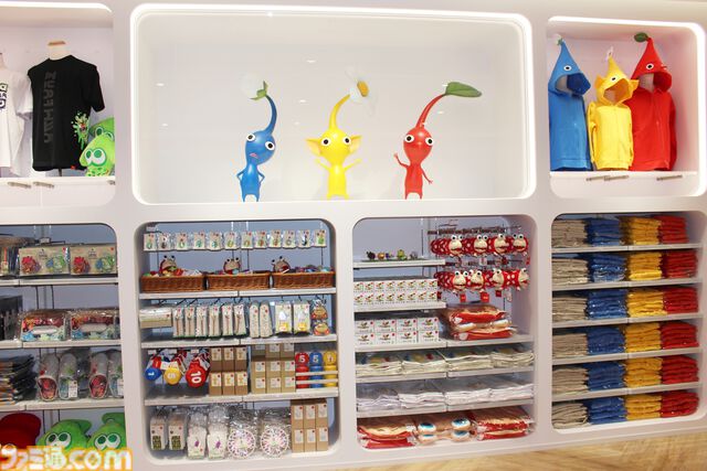 Nintendo FUKUOKAがオープン。見ているだけでも楽しい店内の様子を写真たっぷりでリポート。ここでしか買えない限定商品や新商品も登場