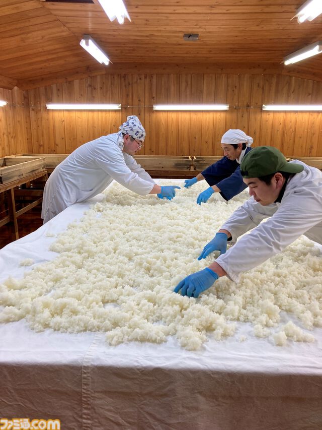 アニメ『野原ひろし 昼メシの流儀』の日本酒が発売決定。“金のひろし”は辛口な特別純米酒、“銀のひろし”は日本酒ベースにライム果汁を加えた和風リキュールに