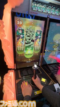 『鬼滅の刃 日輪バトルスラッシュ』日輪刀を操作して戦うアクションゲームがAMエキスポ2025で初プレイアブル。試遊レポや「鬼も登場する？」など気になる部分をチェック