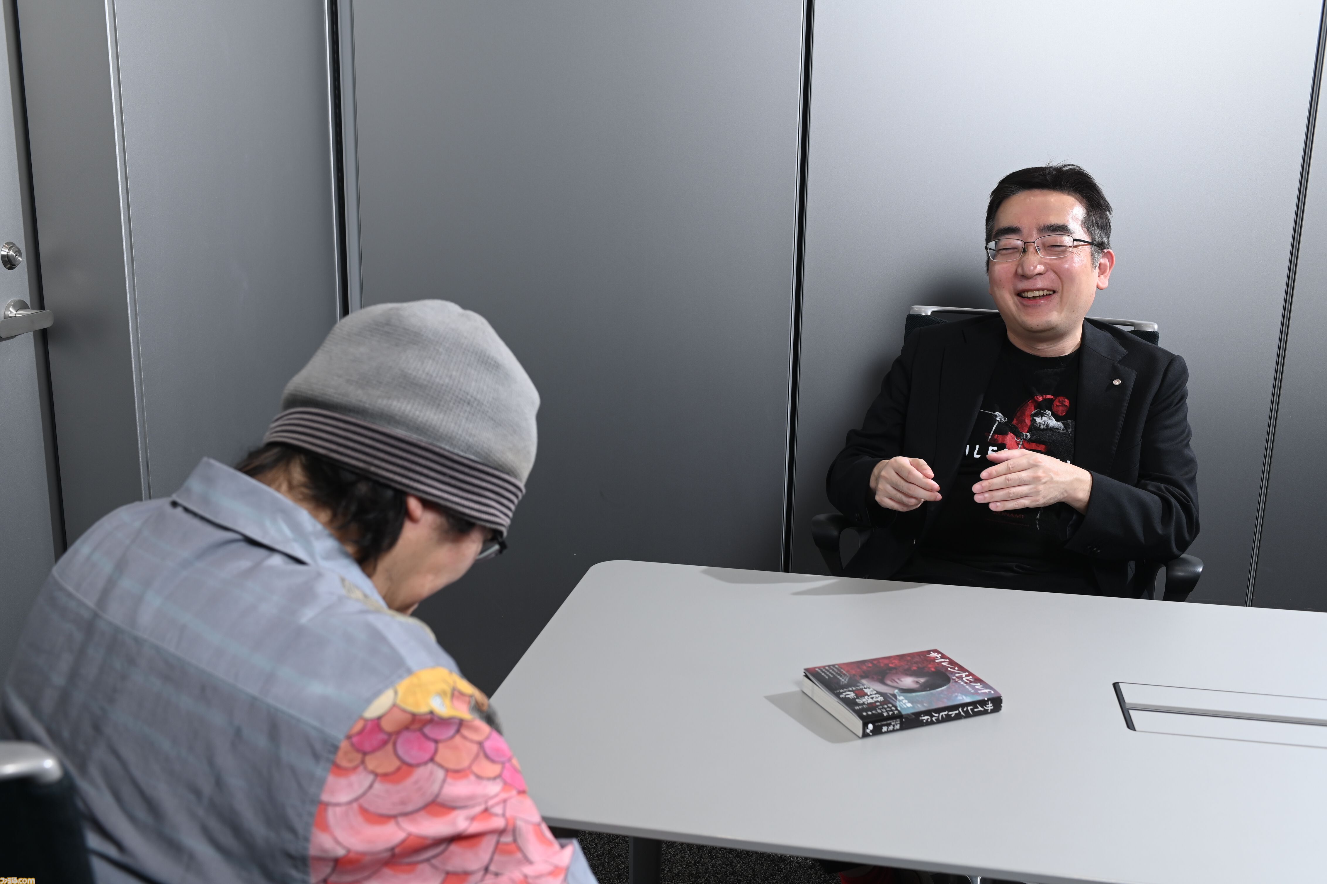 『サイレントヒルf』小説刊行記念対談。岡本P×黒史郎氏「まだ明かされていない部分に光を当てる取り組みも検討中です」即完売で異例の大重版に
