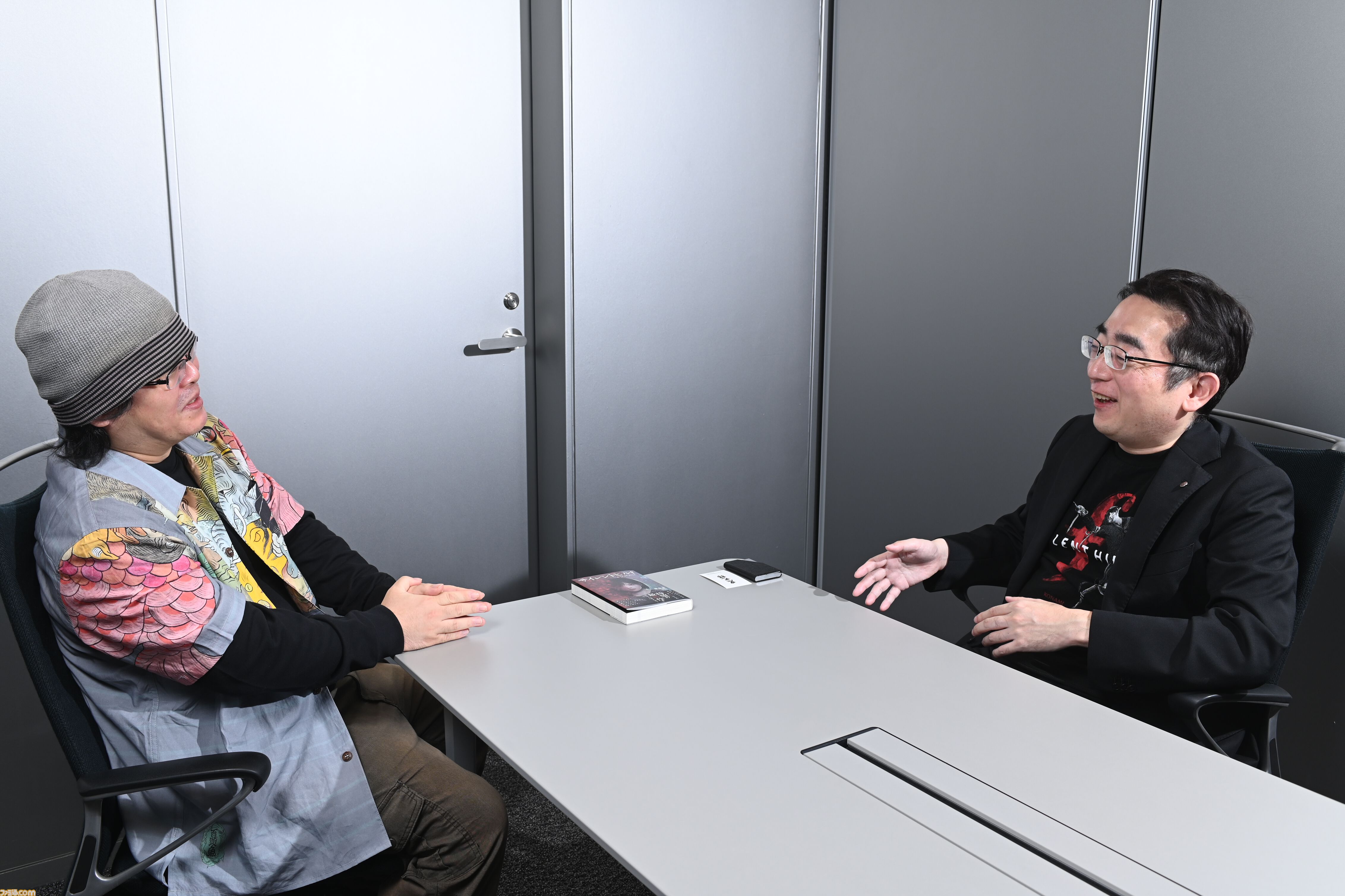『サイレントヒルf』小説刊行記念対談。岡本P×黒史郎氏「まだ明かされていない部分に光を当てる取り組みも検討中です」即完売で異例の大重版に
