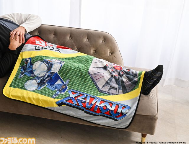 『パックマン』『ゼビウス』『ドルアーガの塔』のパッケージがブランケットに。“クラシックゲームブランケット”3タイトルが2026年2月16日に発売、現在予約受付中