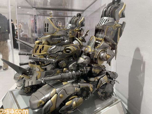 『戦場のフーガ展』in渋谷リポート。マルトのケモ耳をモフりたい衝動をグッと抑えるのに必死。タラニスの模型や描き下ろしシークレットイラストお宝仕様満載