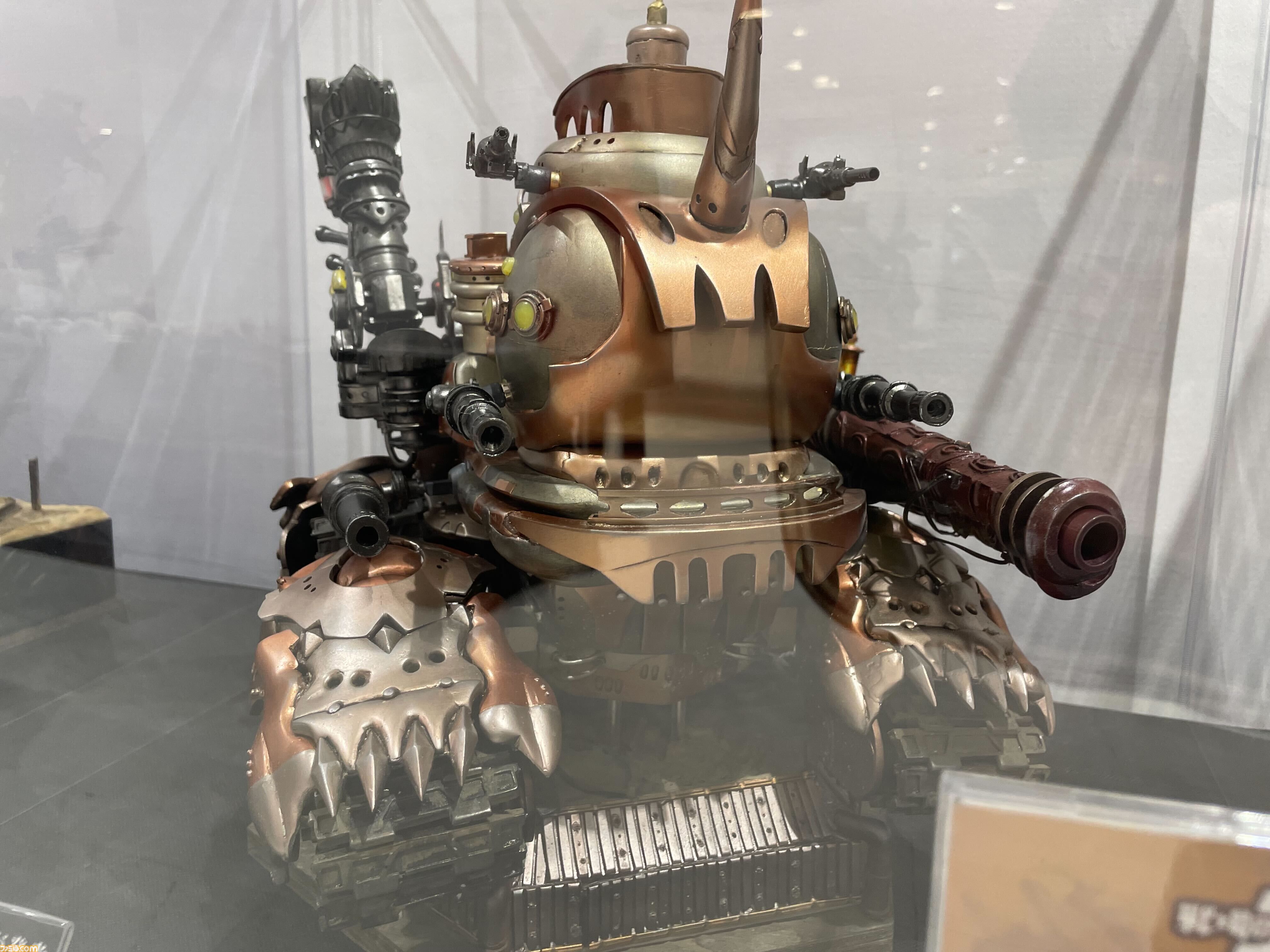 『戦場のフーガ展』in渋谷リポート。マルトのケモ耳をモフりたい衝動をグッと抑えるのに必死。タラニスの模型や描き下ろしシークレットイラストお宝仕様満載