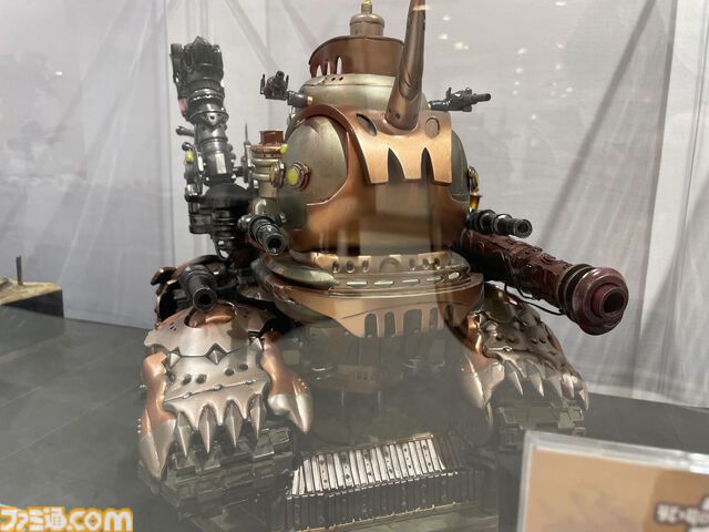 『戦場のフーガ展』in渋谷リポート。マルトのケモ耳をモフりたい衝動をグッと抑えるのに必死。タラニスの模型や描き下ろしシークレットイラストお宝仕様満載