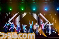 【とうらぶ】“ぴゅあくる刀剣男士 Ghostella 1st Live ～Catch the Star☆～”の初日公演ゲネプロリポート。テイスティング公演を経てパワーアップ！ 色気と力強さを持つ稲葉江と甘やかな王子様の富田江も登場。