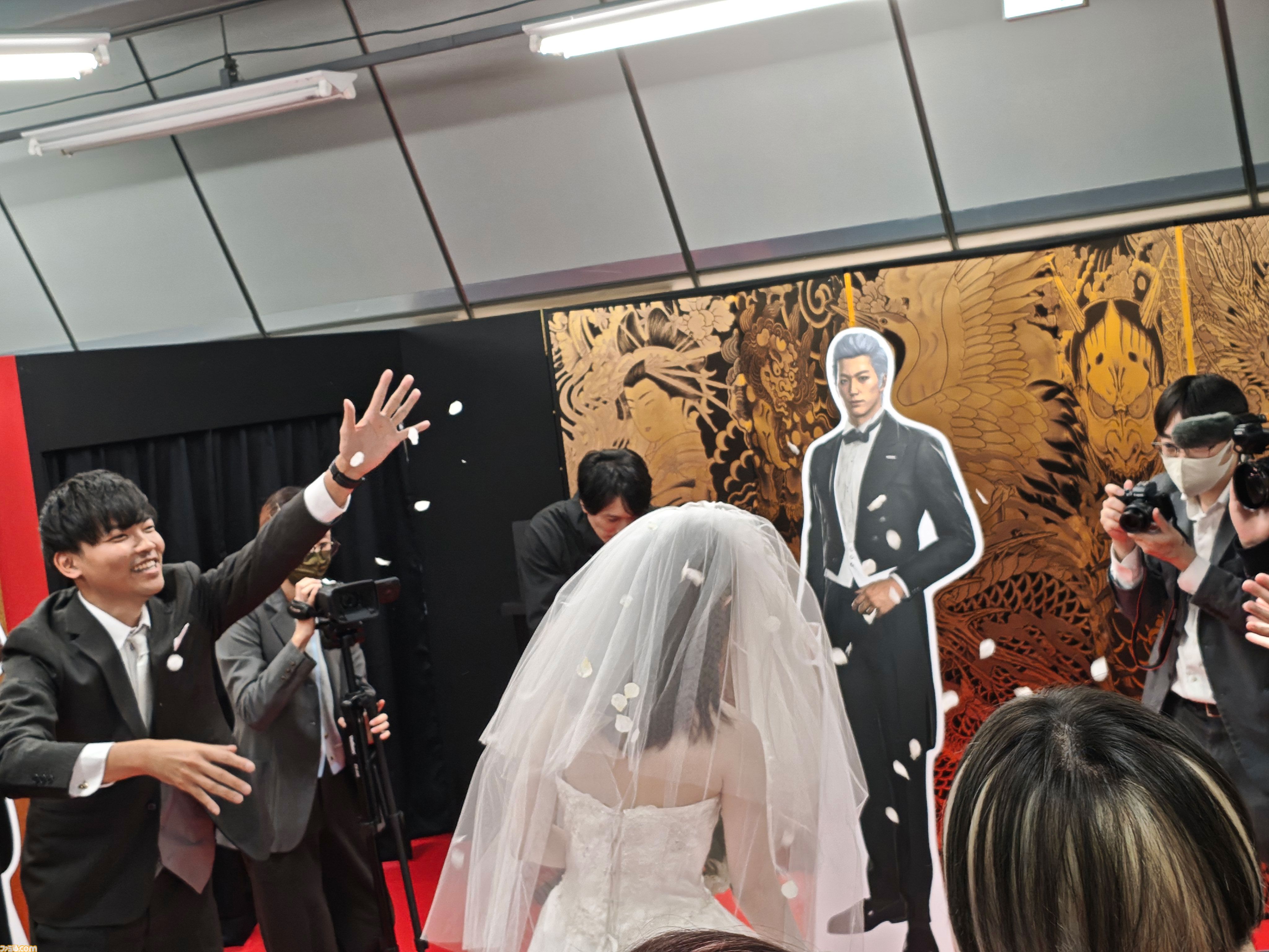 吉川 晃司 結婚