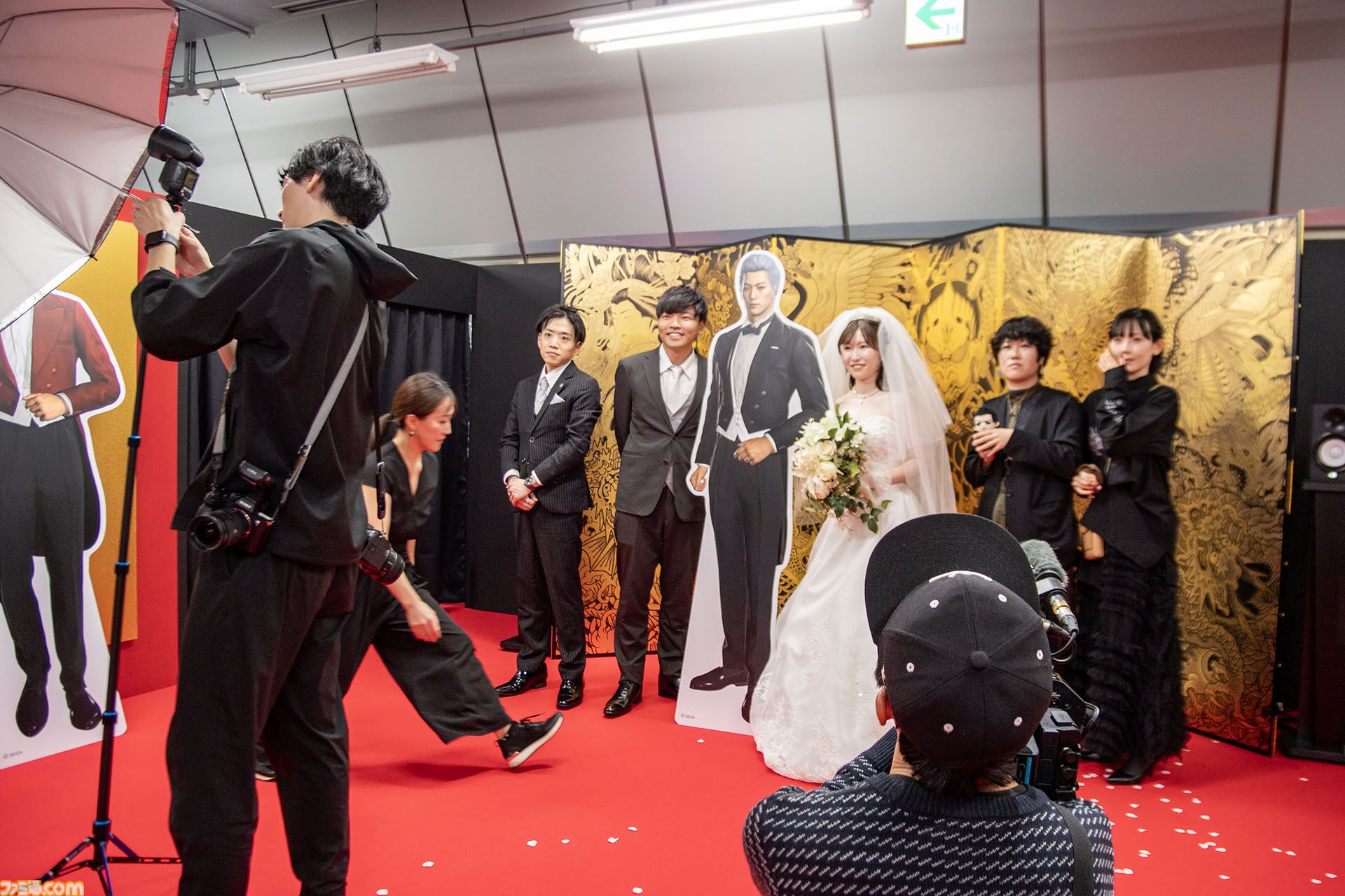 【龍が如く冠婚葬祭展】柏木さん（20歳）の見た目イメージは吉川晃司のモニカ。めでたい結婚式、散った男の葬儀もまとめてやる大型展示会レポ