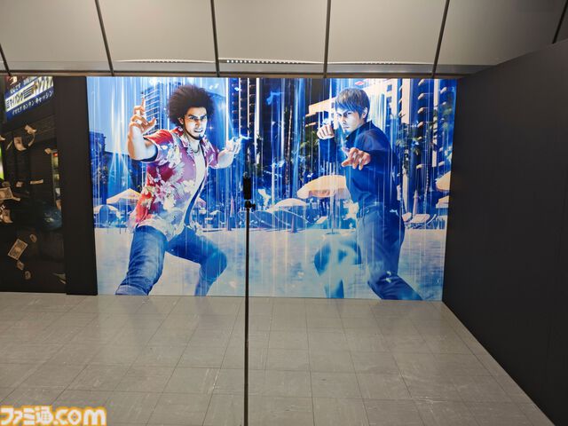 【龍が如く冠婚葬祭展】柏木さん（20歳）の見た目イメージは吉川晃司のモニカ。めでたい結婚式、散った男の葬儀もまとめてやる大型展示会レポ