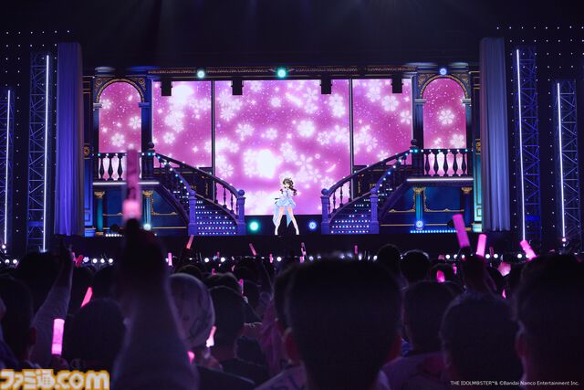 『アイマス シンデレラガールズ』xRライブ“シンデレラガールズフェス”1日目リポート。アイドルたちの原点の楽曲や本イベントのために書き下ろされた新曲『恒久のユニバース』が初披露