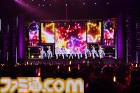 『アイマス シンデレラガールズ』xRライブ“シンデレラガールズフェス”1日目リポート。アイドルたちの原点の楽曲や本イベントのために書き下ろされた新曲『恒久のユニバース』が初披露