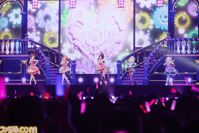 『アイマス シンデレラガールズ』xRライブ“シンデレラガールズフェス”1日目リポート。アイドルたちの原点の楽曲や本イベントのために書き下ろされた新曲『恒久のユニバース』が初披露