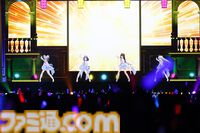 『アイマス シンデレラガールズ』xRライブ“シンデレラガールズフェス”1日目リポート。アイドルたちの原点の楽曲や本イベントのために書き下ろされた新曲『恒久のユニバース』が初披露