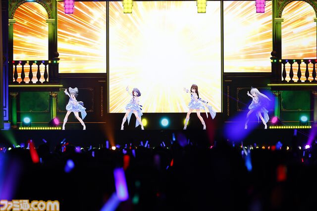 『アイマス シンデレラガールズ』xRライブ“シンデレラガールズフェス”1日目リポート。アイドルたちの原点の楽曲や本イベントのために書き下ろされた新曲『恒久のユニバース』が初披露