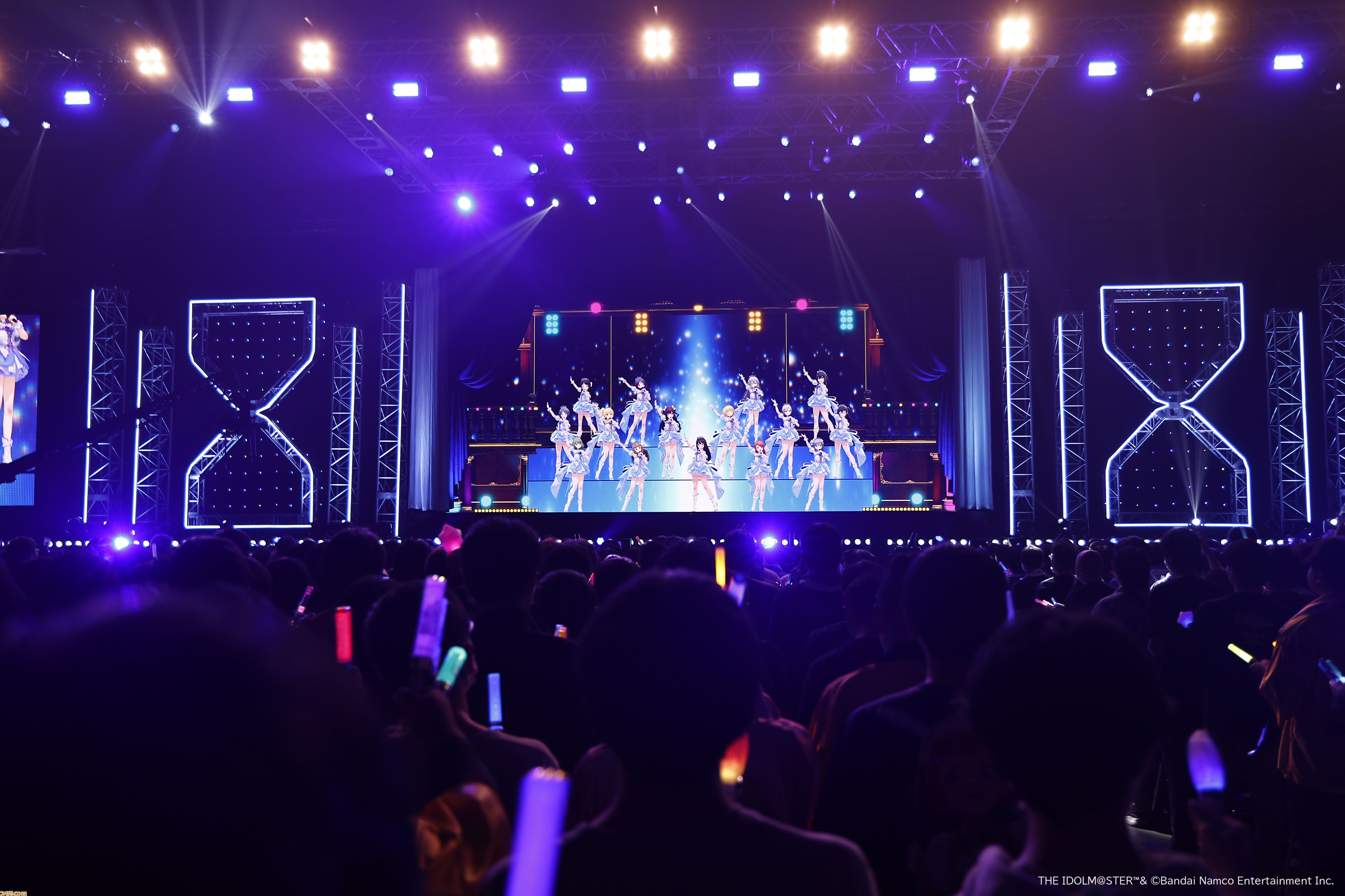 『アイマス シンデレラガールズ』xRライブ“シンデレラガールズフェス”1日目リポート。アイドルたちの原点の楽曲や本イベントのために書き下ろされた新曲『恒久のユニバース』が初披露