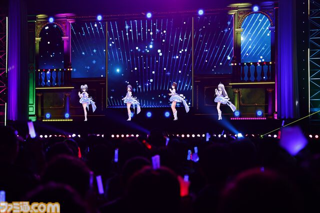 『アイマス シンデレラガールズ』xRライブ“シンデレラガールズフェス”1日目リポート。アイドルたちの原点の楽曲や本イベントのために書き下ろされた新曲『恒久のユニバース』が初披露