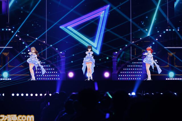 『アイマス シンデレラガールズ』xRライブ“シンデレラガールズフェス”1日目リポート。アイドルたちの原点の楽曲や本イベントのために書き下ろされた新曲『恒久のユニバース』が初披露