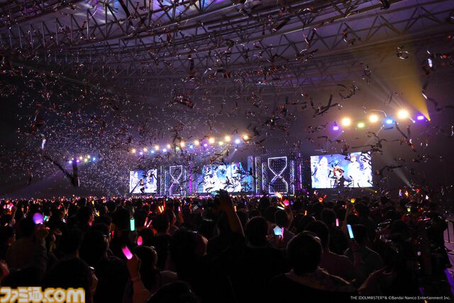 『アイマス シンデレラガールズ』xRライブ“シンデレラガールズフェス”1日目リポート。アイドルたちの原点の楽曲や本イベントのために書き下ろされた新曲『恒久のユニバース』が初披露