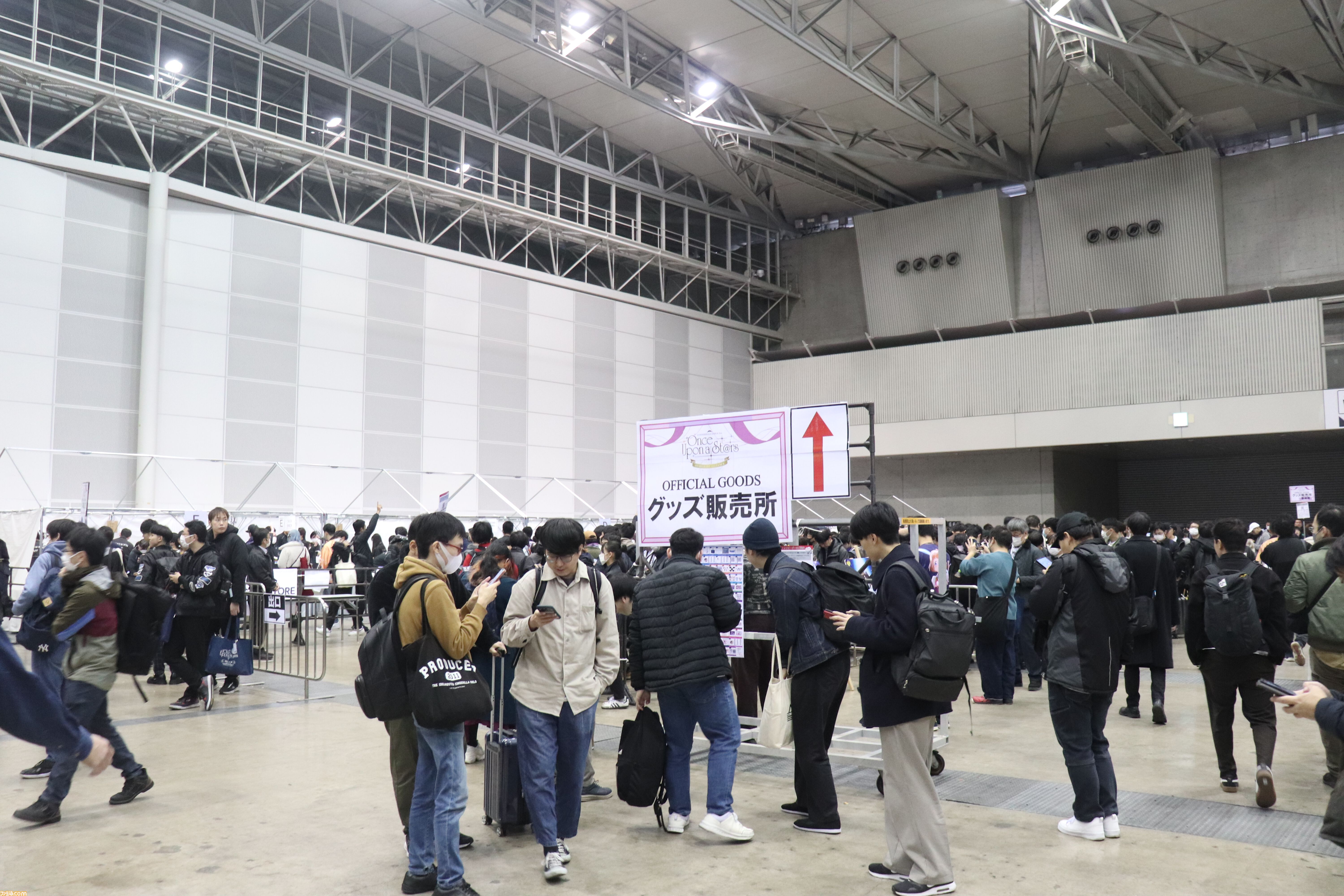 『アイマス シンデレラガールズ』xRライブ“シンデレラガールズフェス”1日目リポート。アイドルたちの原点の楽曲や本イベントのために書き下ろされた新曲『恒久のユニバース』が初披露