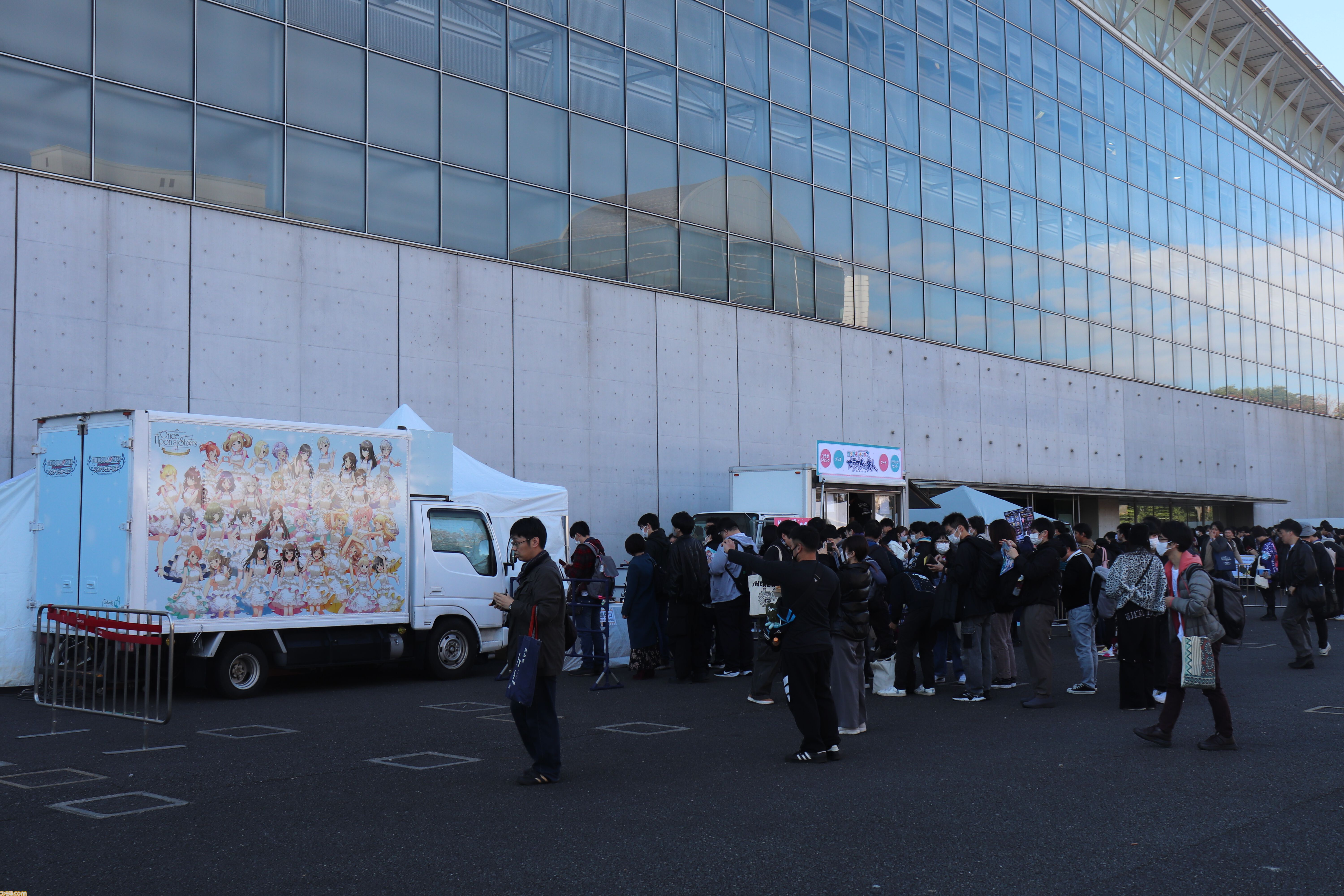 『アイマス シンデレラガールズ』xRライブ“シンデレラガールズフェス”1日目リポート。アイドルたちの原点の楽曲や本イベントのために書き下ろされた新曲『恒久のユニバース』が初披露