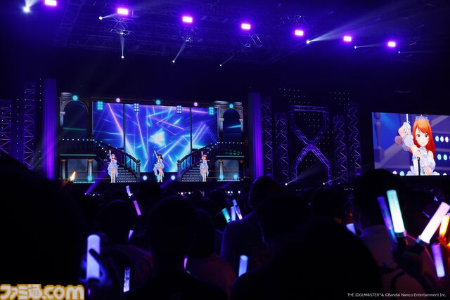 『アイマス シンデレラガールズ』xRライブ“シンデレラガールズフェス”1日目リポート。アイドルたちの原点の楽曲や本イベントのために書き下ろされた新曲『恒久のユニバース』が初披露