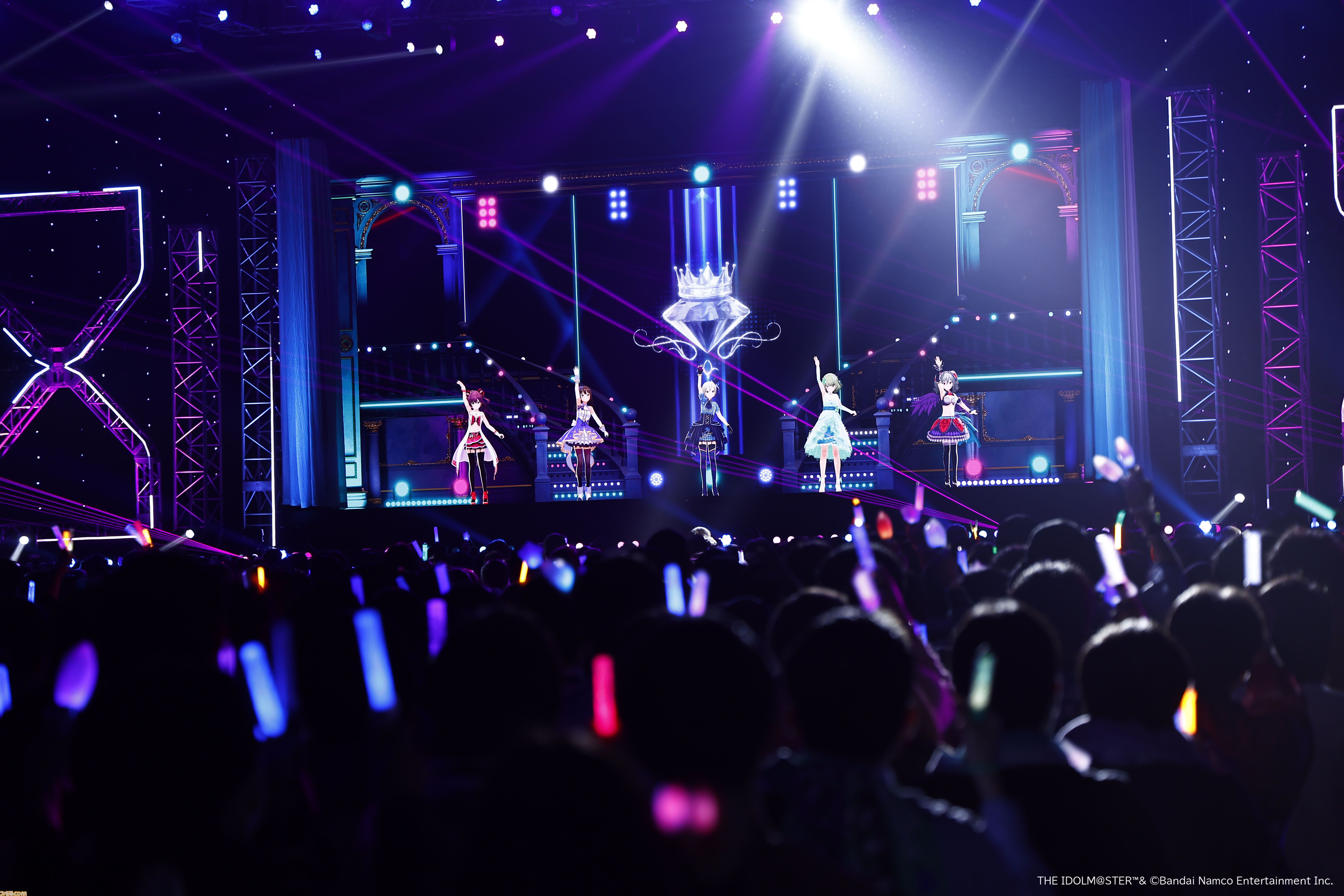 『アイマス シンデレラガールズ』xRライブ“シンデレラガールズフェス”1日目リポート。アイドルたちの原点の楽曲や本イベントのために書き下ろされた新曲『恒久のユニバース』が初披露