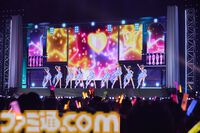 『アイマス シンデレラガールズ』xRライブ“シンデレラガールズフェス”1日目リポート。アイドルたちの原点の楽曲や本イベントのために書き下ろされた新曲『恒久のユニバース』が初披露