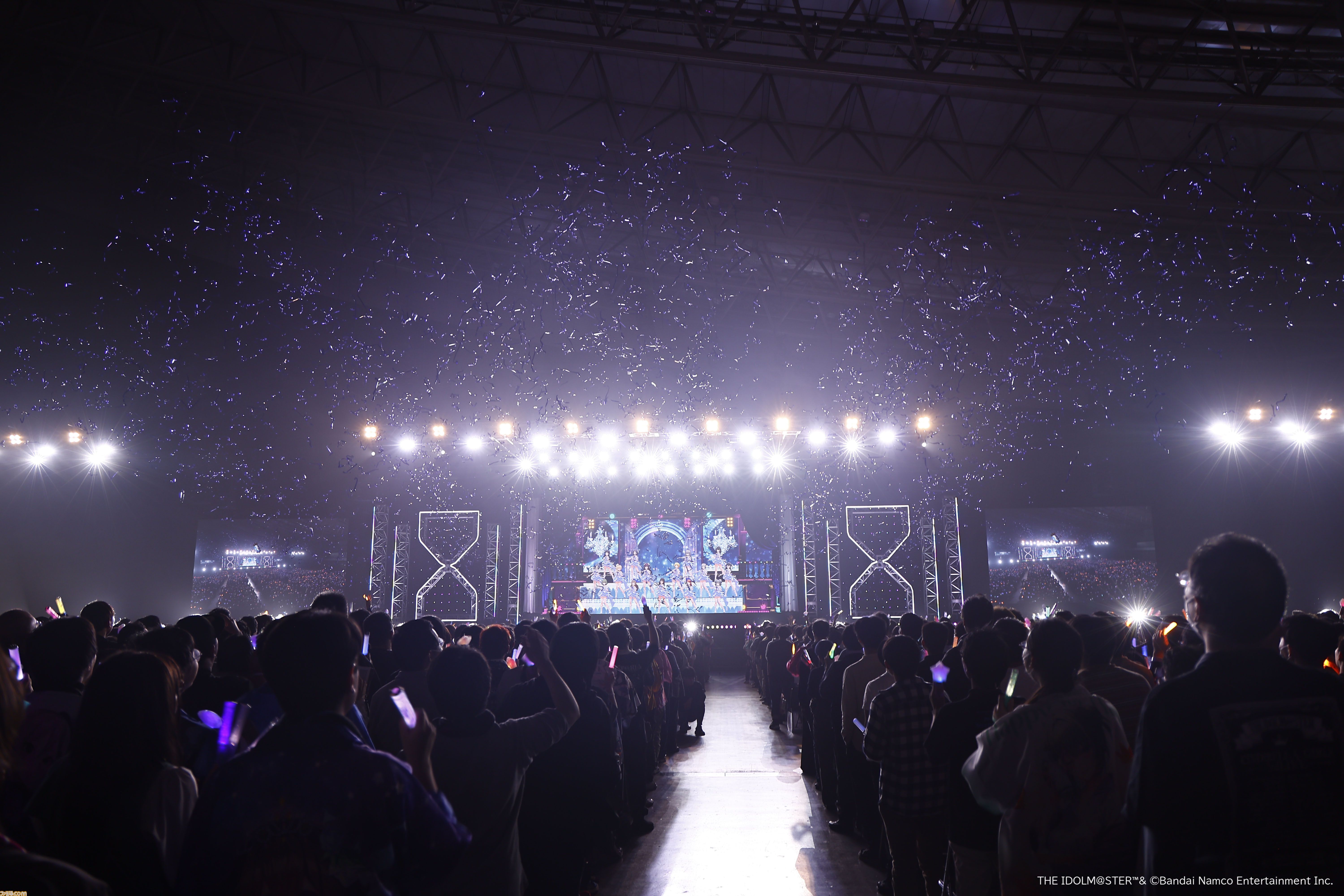 『アイマス シンデレラガールズ』xRライブ“シンデレラガールズフェス”1日目リポート。アイドルたちの原点の楽曲や本イベントのために書き下ろされた新曲『恒久のユニバース』が初披露