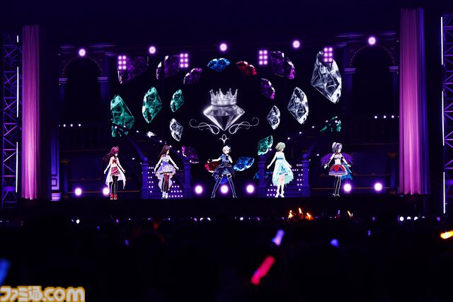 『アイマス シンデレラガールズ』xRライブ“シンデレラガールズフェス”1日目リポート。アイドルたちの原点の楽曲や本イベントのために書き下ろされた新曲『恒久のユニバース』が初披露