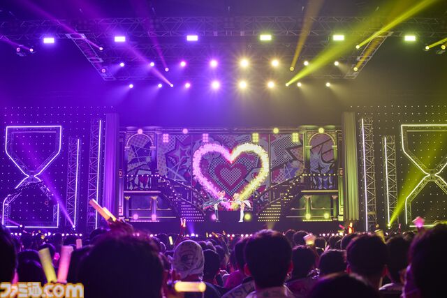 『アイマス シンデレラガールズ』xRライブ“シンデレラガールズフェス”1日目リポート。アイドルたちの原点の楽曲や本イベントのために書き下ろされた新曲『恒久のユニバース』が初披露