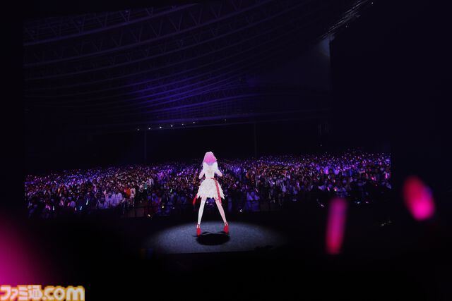 『アイマス シンデレラガールズ』xRライブ“シンデレラガールズフェス”1日目リポート。アイドルたちの原点の楽曲や本イベントのために書き下ろされた新曲『恒久のユニバース』が初披露