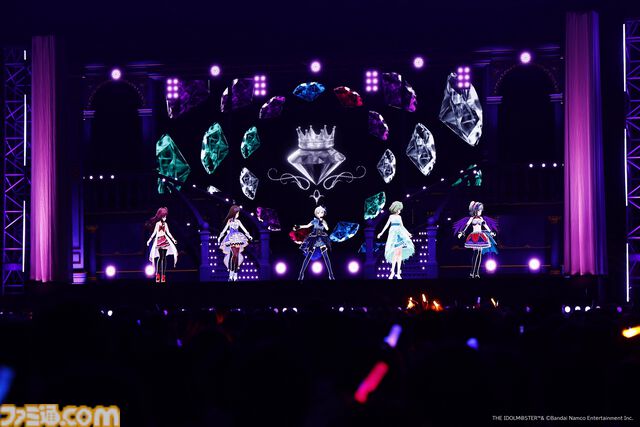 『アイマス シンデレラガールズ』xRライブ“シンデレラガールズフェス”1日目リポート。アイドルたちの原点の楽曲や本イベントのために書き下ろされた新曲『恒久のユニバース』が初披露