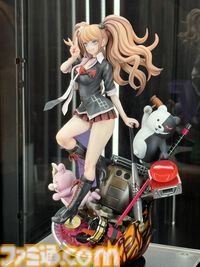 【ダンガンロンパ15周年フェス】モノクマはファンサ抜群で撮りまくり。スタンプラリー経由であの“学級裁判”に挑戦したイベントレポート