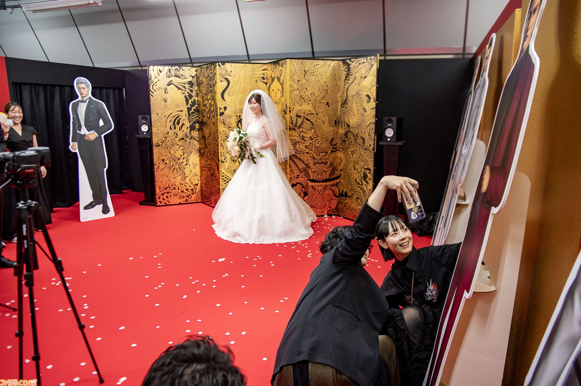 『龍が如く』冠婚葬祭展で知らない人の疑似結婚式に参列して泣いた日