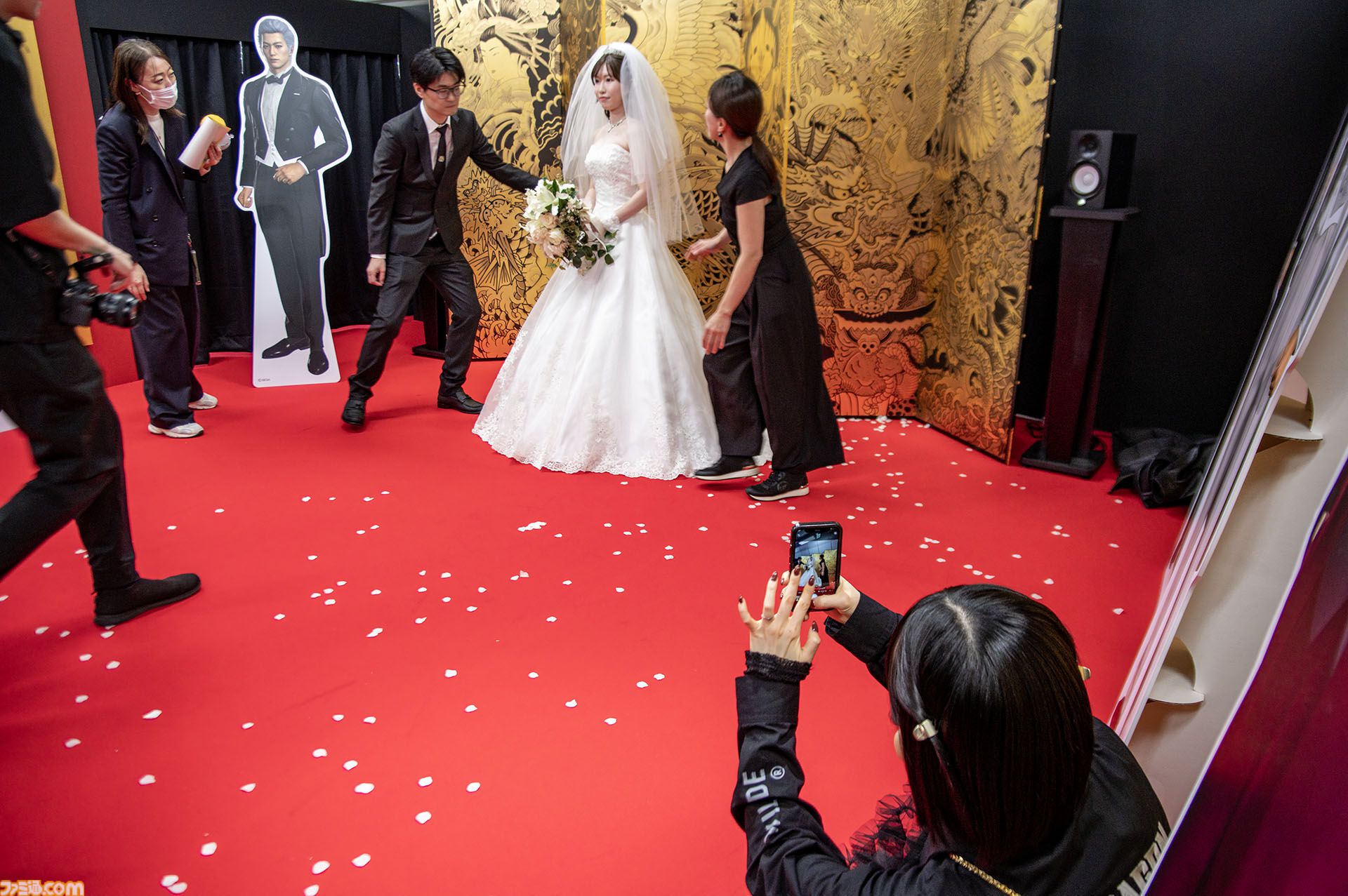 『龍が如く』冠婚葬祭展で知らない人の疑似結婚式に参列して泣いた日