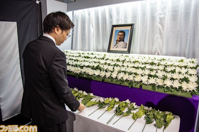 『龍が如く』冠婚葬祭展で知らない人の疑似結婚式に参列して泣いた日