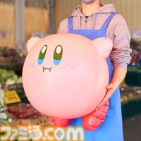『星のカービィ』野菜モチーフのカービィのキュートなグッズが期間限定で再登場。アラーム音に合わせてカービィたちがせっせと動くデジタルクロックが新たにラインアップ