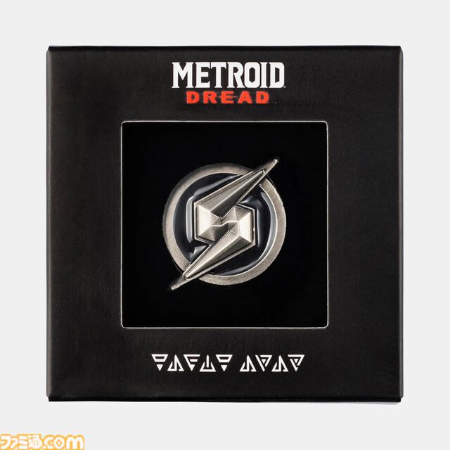 『メトロイド』サムスごっこしたくなるアームキャノンのクッションピローが登場。モーフボールのポーチやメトロイドのシリコントレーなど新作アイテムが発売