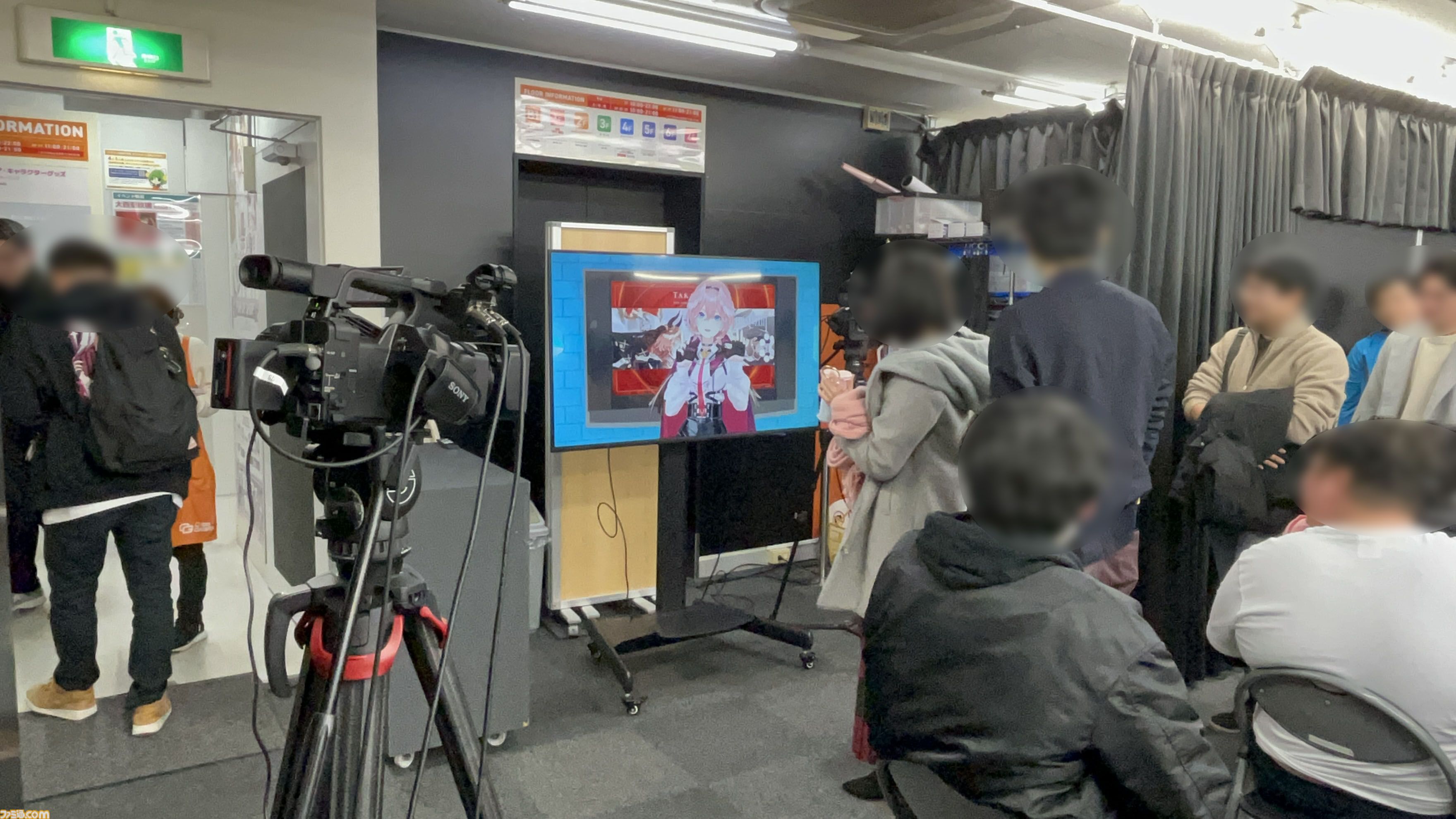鷹嶺ルイ、2ndアルバム『Lapis Lazuli』発売記念ミニライブは全5曲のボリュームで大盛り上がり。ルイさんとの距離感も近い！【イベントリポート】