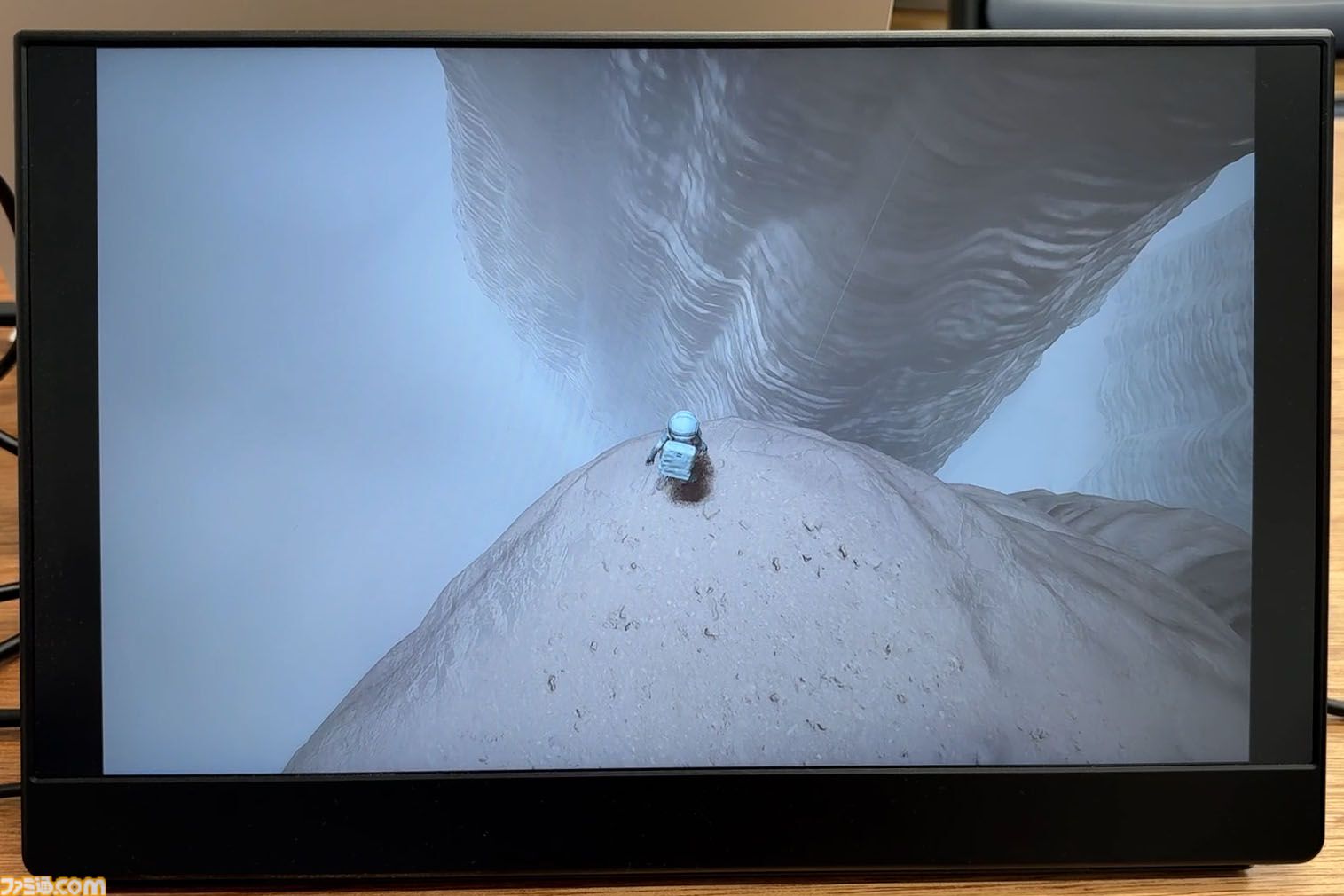 【Pale Dots】『8番出口』開発者の新作は巨大な何かがいる惑星からの脱出アドベンチャー。コタケクリエイトは大きな力でプレイヤーを弄ぶ