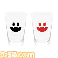『女神転生』ジャックフロストとじゃあくフロストのペアグラスが登場。白いドリンクと黒いドリンクを注ぐとぴったりな色合いに