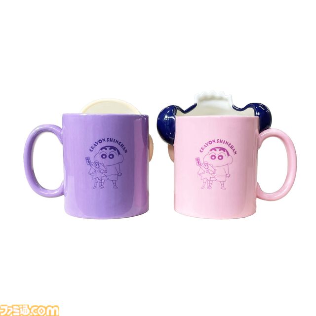 『クレヨンしんちゃん』マカオとジョマのペアマグカップが本日（12/11）より再販開始。『ヘンダーランドの大冒険』の人気キャラがプリントされたカップでエレガントなティータイムを