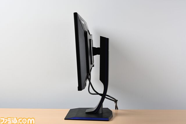 180Hz対応ゲーミングモニター“LCD-GD241JD”レビュー。多人数の描写もティアリングがないなめらかな映像に。モニターの高さも気軽に調整できるのもイイ！