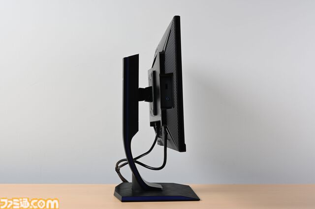 180Hz対応ゲーミングモニター“LCD-GD241JD”レビュー。多人数の描写もティアリングがないなめらかな映像に。モニターの高さも気軽に調整できるのもイイ！